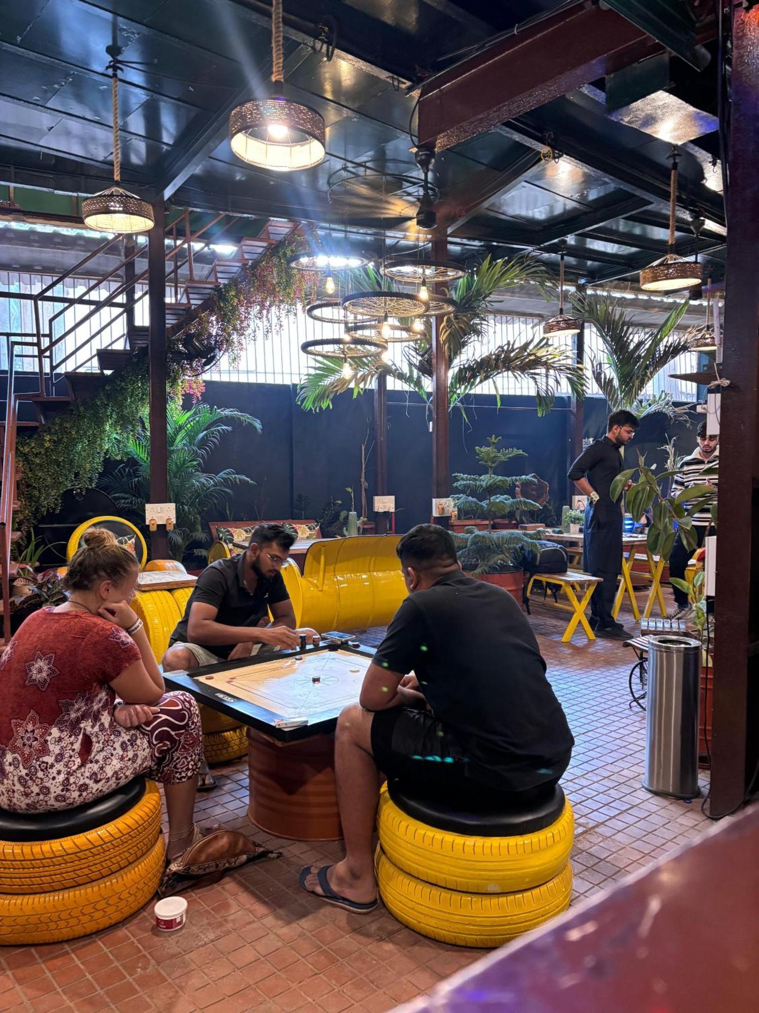Forrest Hostels Mumbai Exterior foto